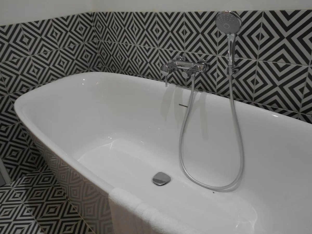 Maison D'Hotes Les Palmiers Gluiras Guest house