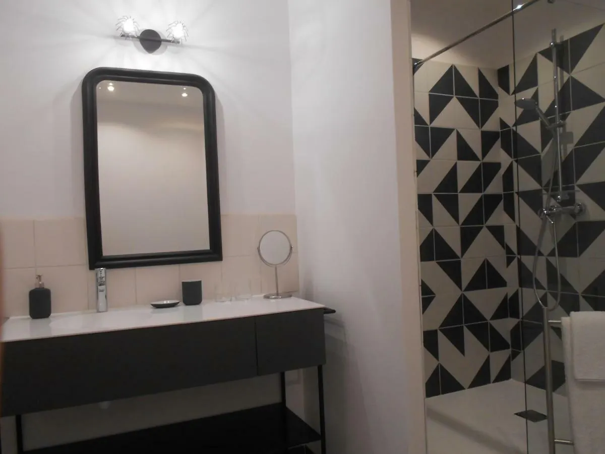 Maison D'Hotes Les Palmiers Gluiras 0*,